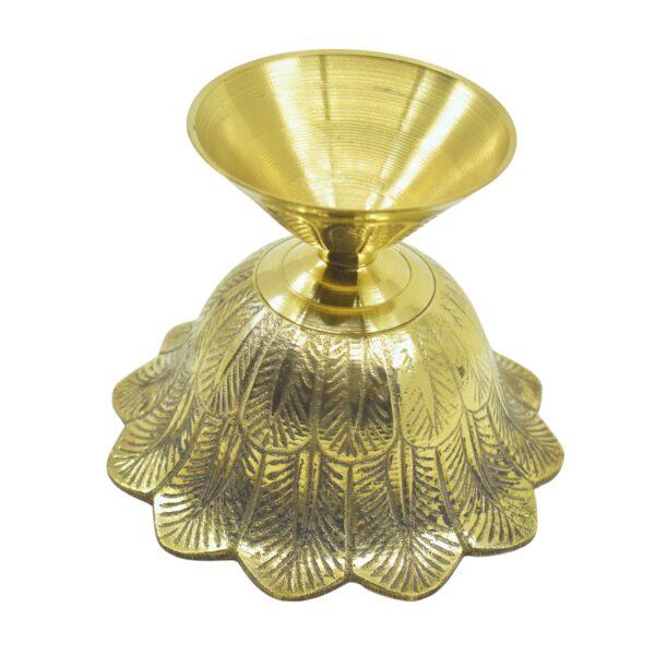 Brass Akhand Dia |Exquisite Brass Oil Lamp for Spiritual Bliss (Pack of 1,Golden) - Image 5