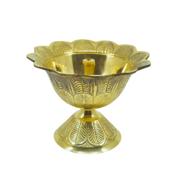Brass Akhand Dia |Exquisite Brass Oil Lamp for Spiritual Bliss (Pack of 1,Golden) - Image 6